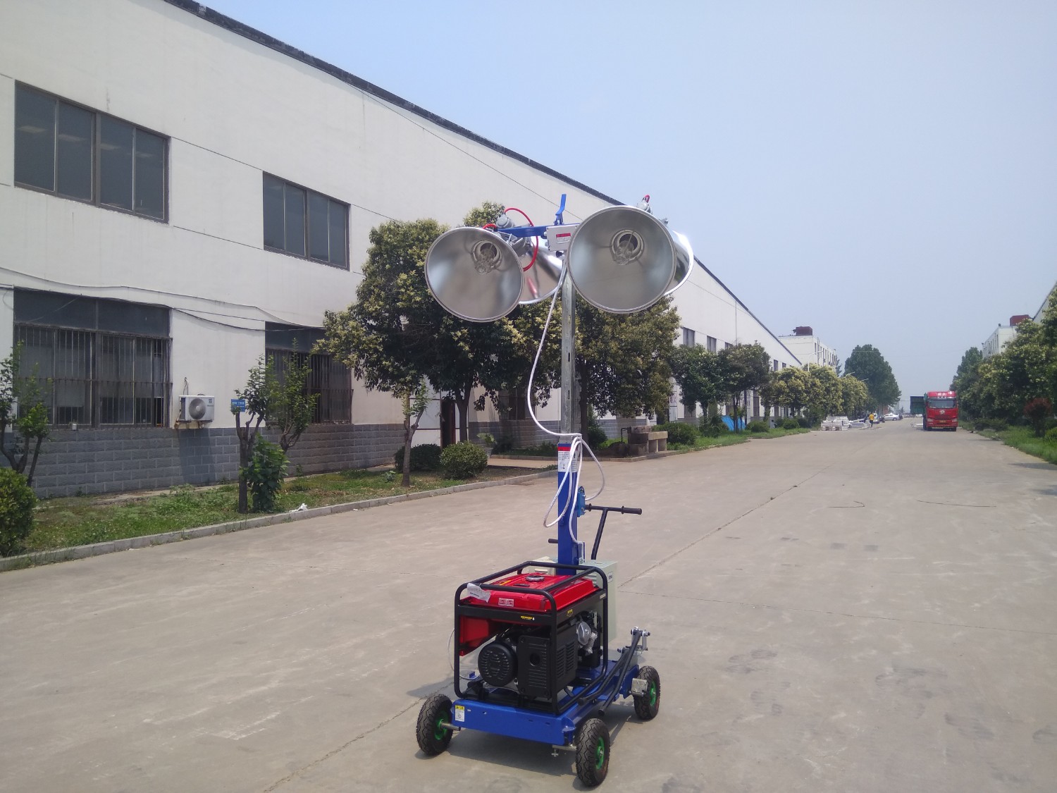 手扶式照明車上的金鹵燈優(yōu)勢(shì)及作用有哪些？