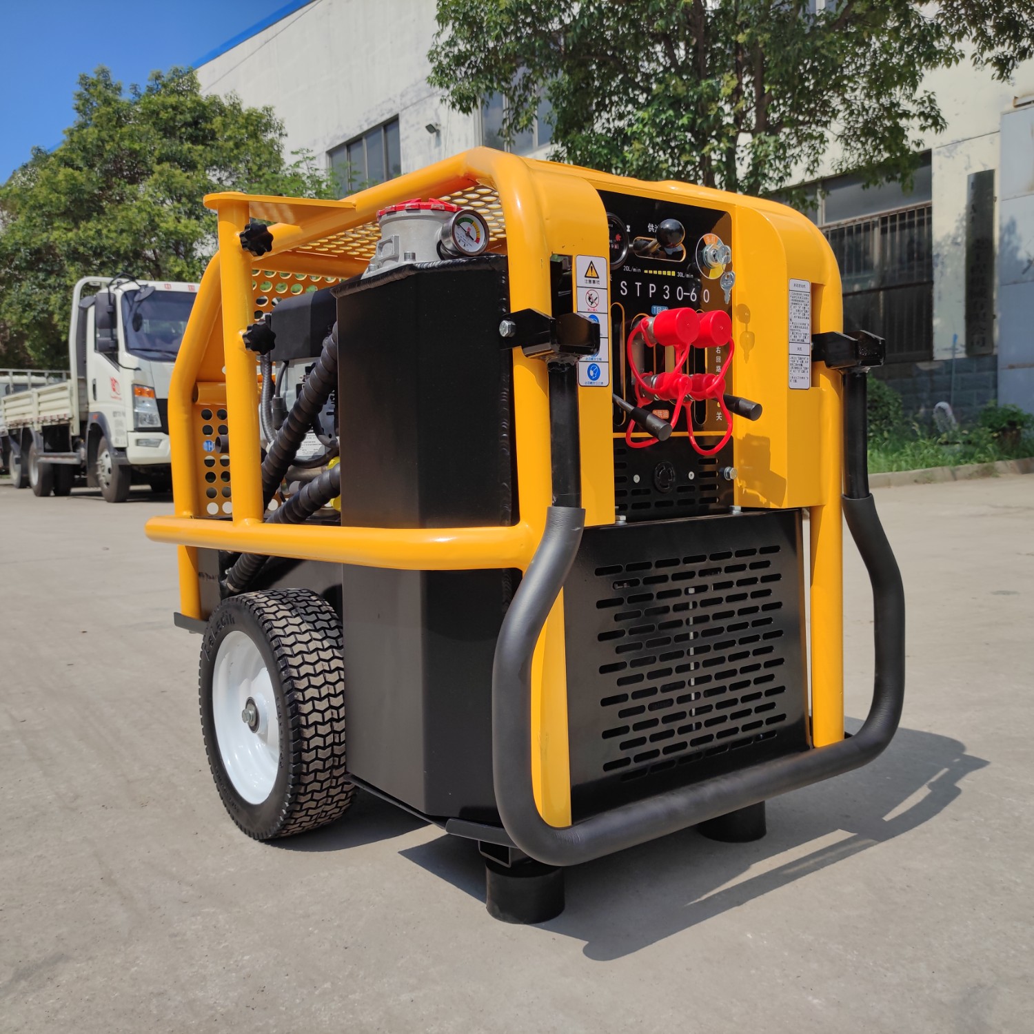 雙回路液壓動力站操作前的檢查、準備工作