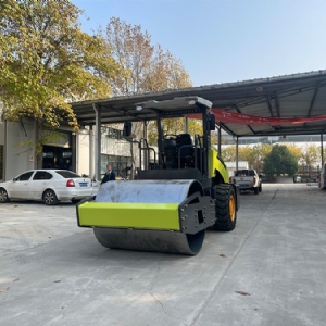 座駕壓路機STS06